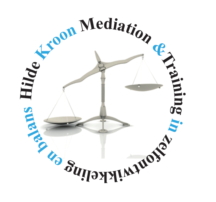 logo HKM training