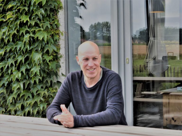 P1030632 2.jpg website v1 768x576